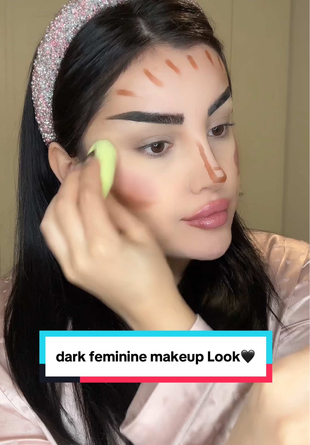 dark feminine makeup Look👀🖤 #nojeenmakeup #nojeen #explore #ترند_جديد #اكسبلورexplore #trending #trendingtiktok #fyp #ترند_تيك_توك #makemefamous #makeuptutorial #makeupartist #look #شعب_الصيني_ماله_حل😂😂 #اكسبلورexplore #darkfeminineenergy #darkmakeup 