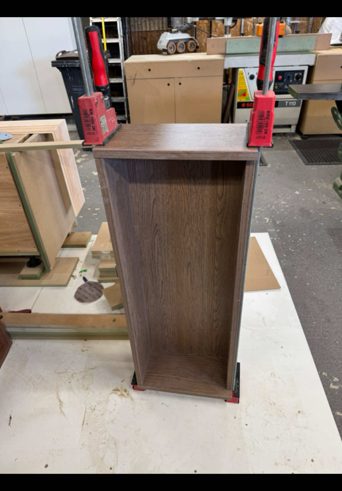 Showing off some draws I made today. #kbespoke #carpentry #2025 #toolsofthetrade #bespokejoinery #bespokefurniture #woodworking #draws #fyp #viral_video #fyppp #viralvideos