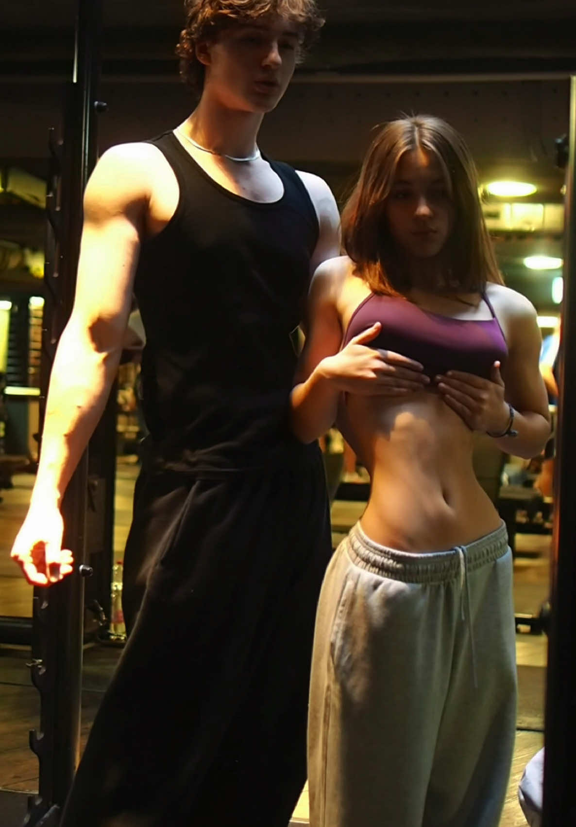 getting leaner #fyp #gym #GymTok #gymcouple #gymgirl #Fitness #motivation #waist #abs #dreambody #physique #couple 