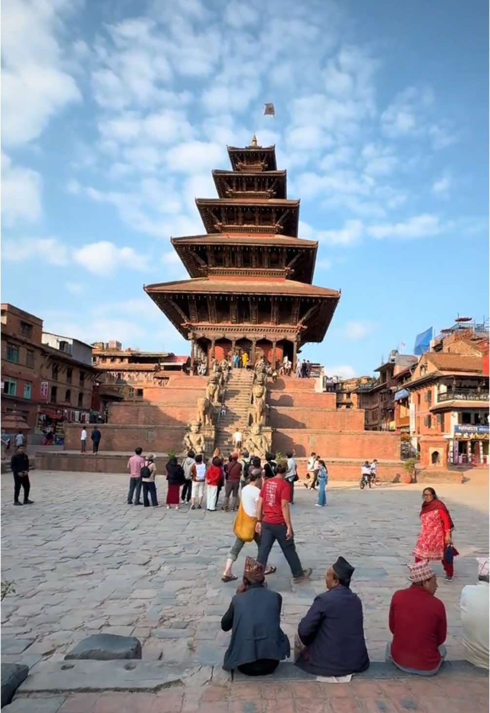 आशा र निराशा बिच अल्झिएको छ जिन्दगी..!❤️‍🩹#creatorsearchinsights #bhaktapur #nyatapola #nepal 