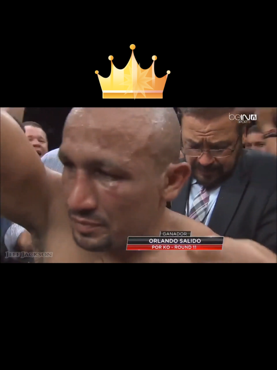 20 de septiembre de 2014, Orlando Siri Salido vs Terdsak Jandaeng, por el título mundial SuperPluma del OMB, vaya guerra que sostuvieron el mexicano y el Tailandés, Siri cayó en los rounds 1, 2 y en el 5, El Tailandés cayó en los rounds 4, 7 y en el 11 totalmente noqueado, así el de Sonora ganaba otro título mundial en otra división, vaya regreso del Siri, excelente pelea de ambos peleadores #proboxmexico #boxmexico🇲🇽🥊🥊 #boxingengland #boxingcanada🇨🇦 #boxingpuertorico🇵🇷 #boxingukraine #boxingjapan #boxeocubano🥊🇨🇺🇺🇲🐐🙏🙏💥 #boxnicaragua #boxingthailand #goatboxing #boxingusa #boxeoargentino #boxingrusia #boxeopanama #boxvenezuela #boxespaña #boxviral #boxingfrance 