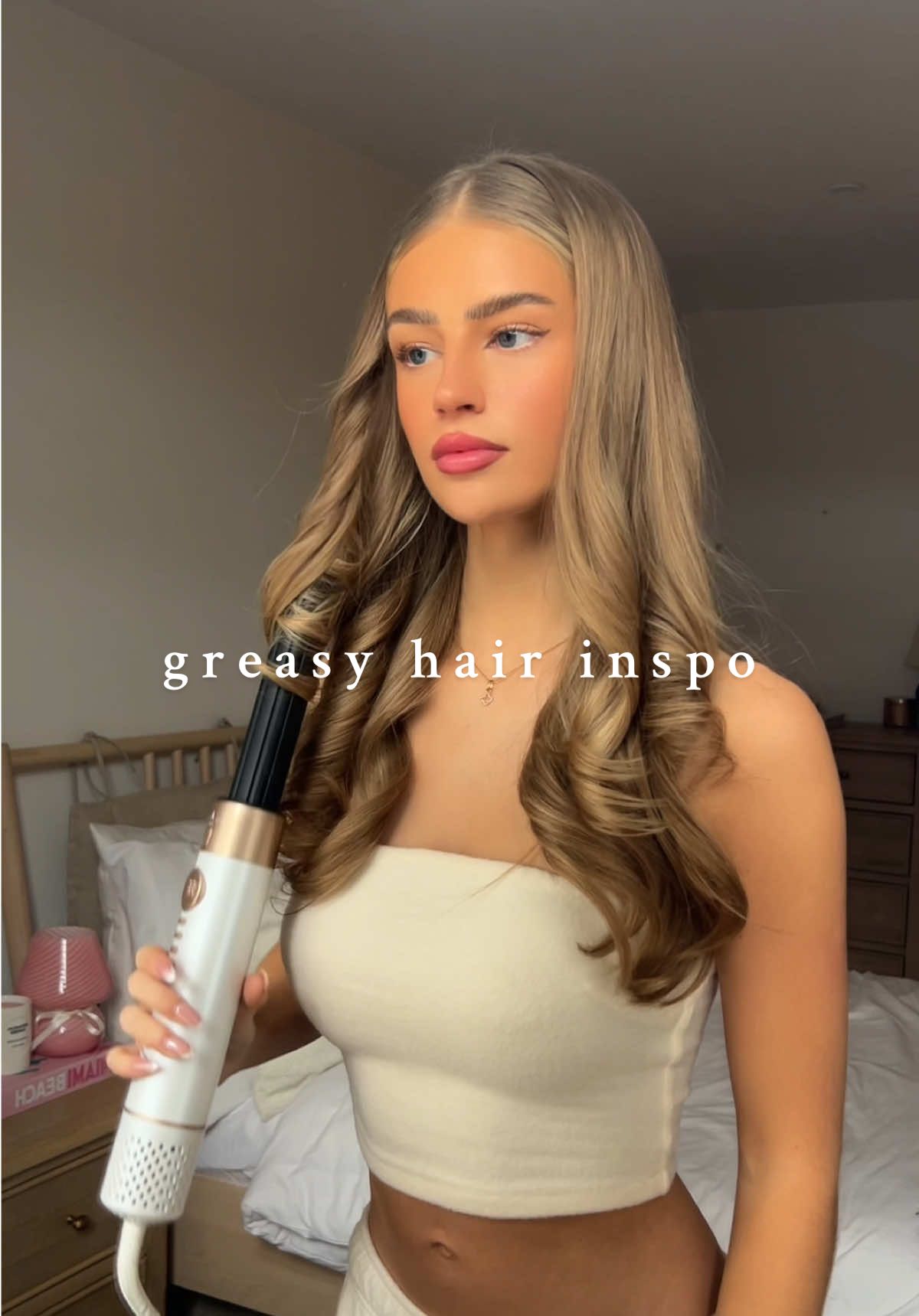 Greasy hair inspo using @Aveda Shampowder to help prolong hair wash day🤭🤍 #AvedaUK #greasyhairinspo #hairtutorial #hairstyle 