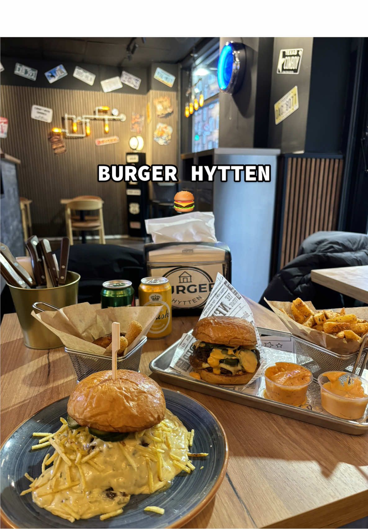 Reklame for @burgerhytten 🍔 | Tak for virkelig lækre burgere! Helt klart et sted vi vil anbefale 🤩 #fyp #denmark #burger #FoodTok #eats #copenhageneats 