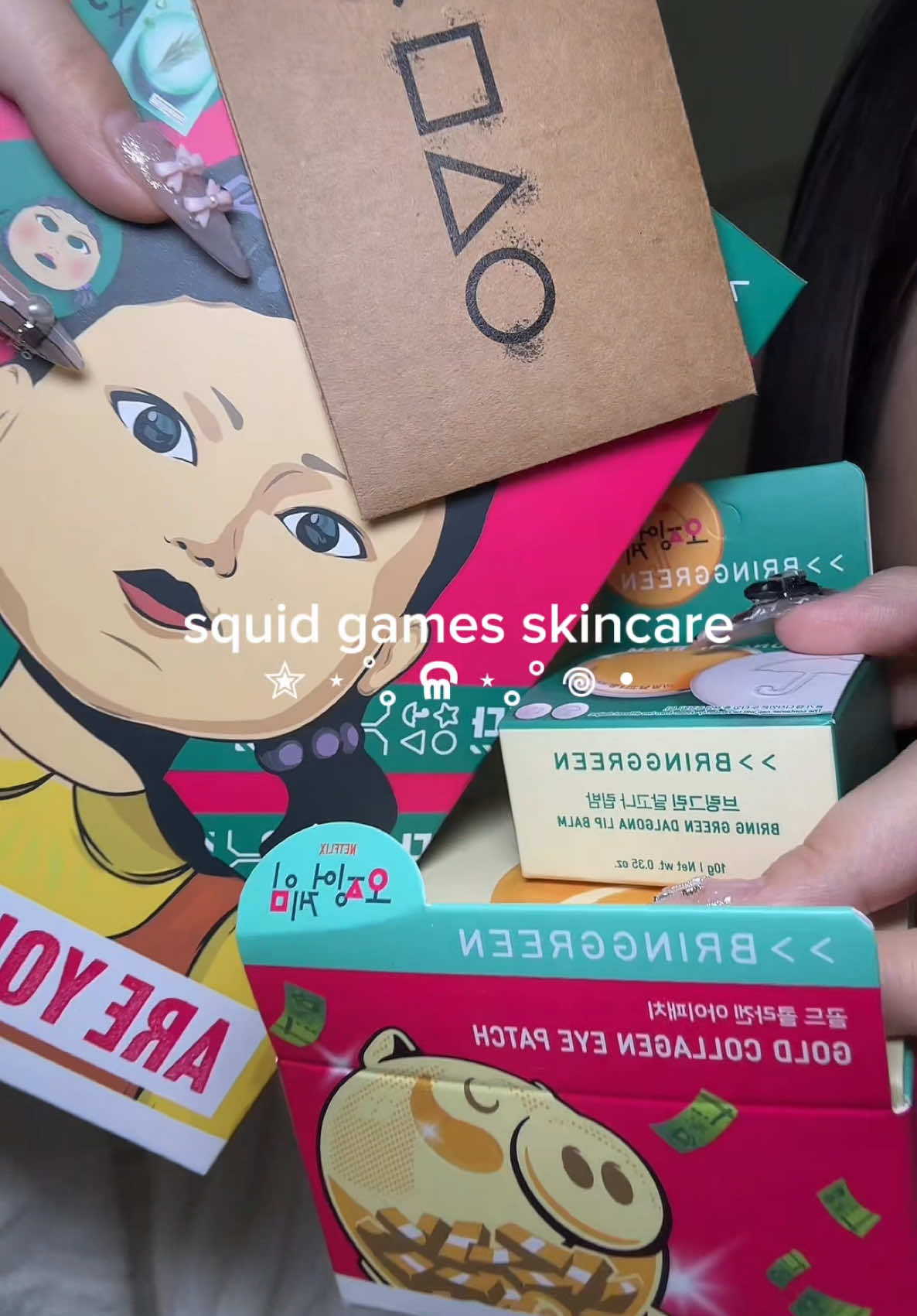 my night routine to watch squid game just became super on theme with this glass skin set✨ @bringgreen_official  - are you watching or caught up??? I am sooo ready for another season:3 - oliveyoung code: OLIVEEMCHU22 yesstyle code: EMCHU22 - #bringgreen #squidgame2 #youngheemask #bringgreenxsquidgame2 #amazon #koreanskincare 