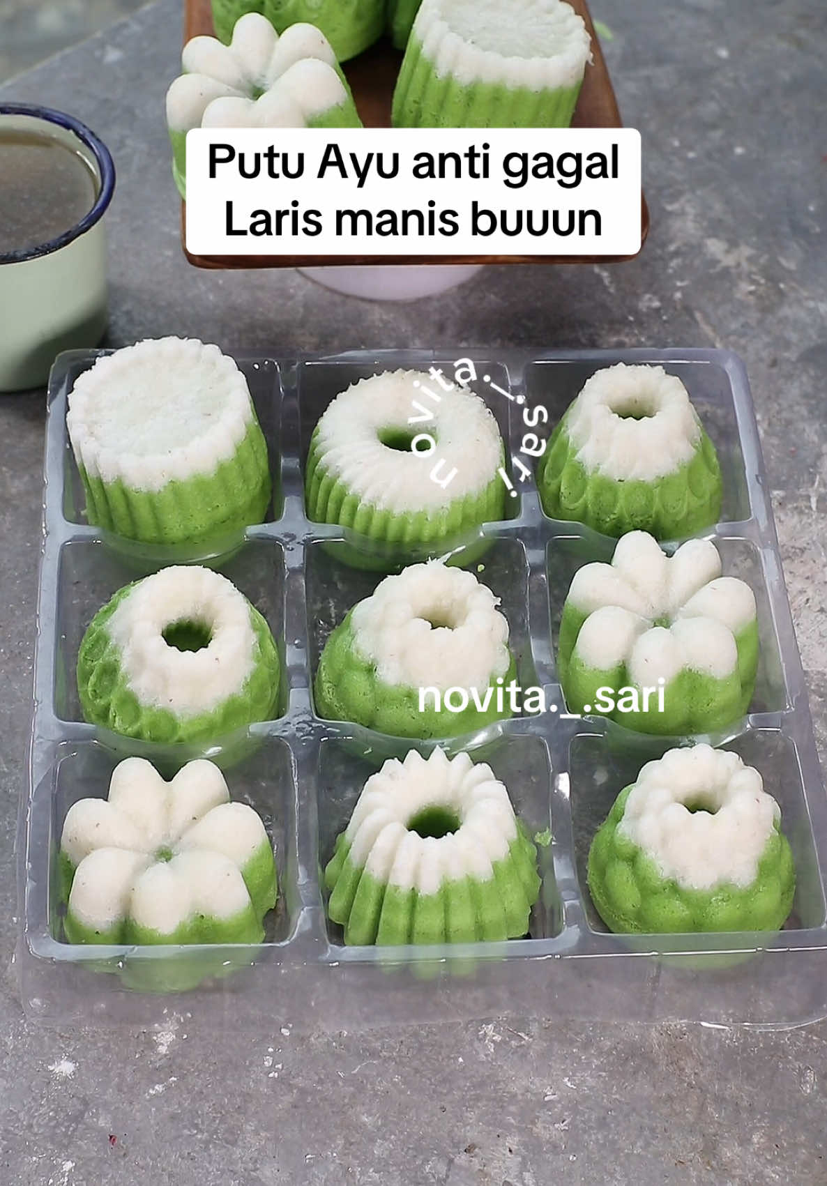 PUTU AYU ANTI GAGAL kalo dibuat dengan cara yg benar dan kualitas bagus👍 pastikan sp masih berfungsi agar mengembang adonan, & panaskan kukusan terlebih dahulu ya sebelum ngukus Bahan kelapa: 300 gr kelapa setengah tua 1 sdt garam 20 gr maizena Bahan adonan 1: 135 gr gula pasir 1 sdt sp 2 butir telur Bahan 2 : 125 gr terigu 100 ml santan Pasta pandan 1/2 sdt garam Cara membuat liat divideo 🤗 #longervideos #fyp 