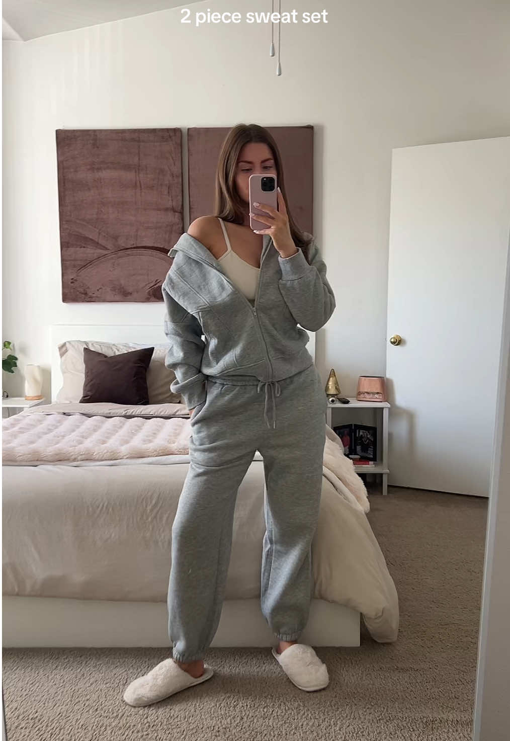 Grey sweat set .. say less!! Cozy girls .. this is the outfit for you!! 🫶 #greysweatset #sweatsuit #sweatset #cozygirlaesthetic #cozyclothes #sweatpants #2pieceset #twopieceset 