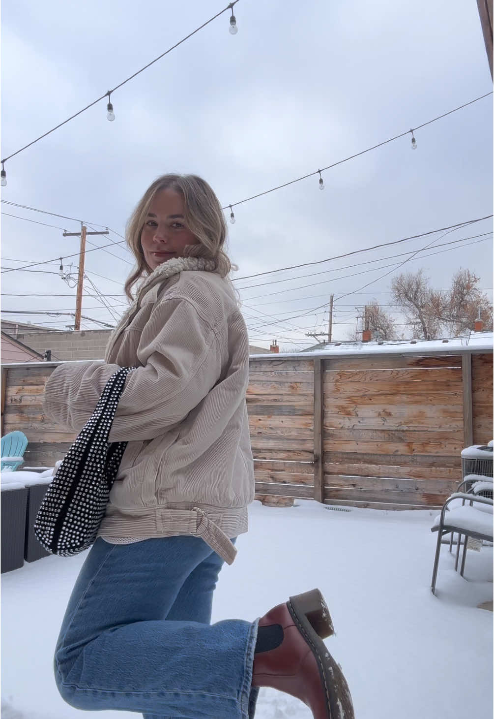 snowy #OOTD ❄️ #denver #fyp #outfit #madewell #docmartens 