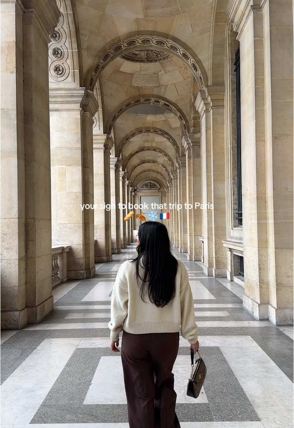 The city of loooove 🩵 #paris #parisianstyle #france🇫🇷 #parisian #visitparis #traveltiktok #travellife #traveltok #fyp #couplegoals 