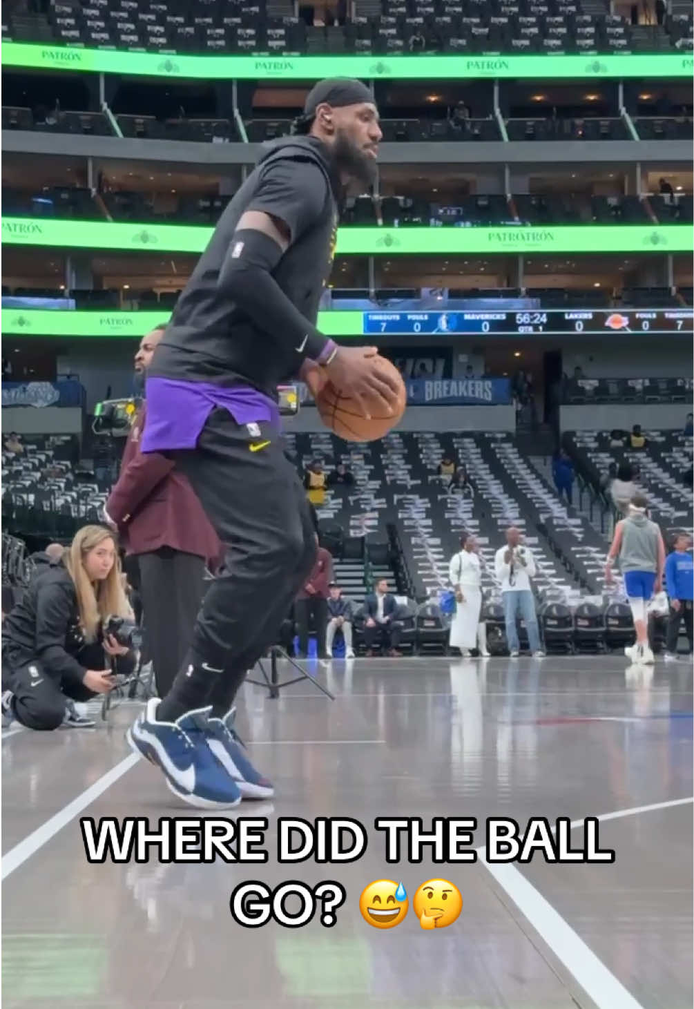 Can you spot the ball? 😅👀#lebronjames #lakers #NBA #fails #funny 