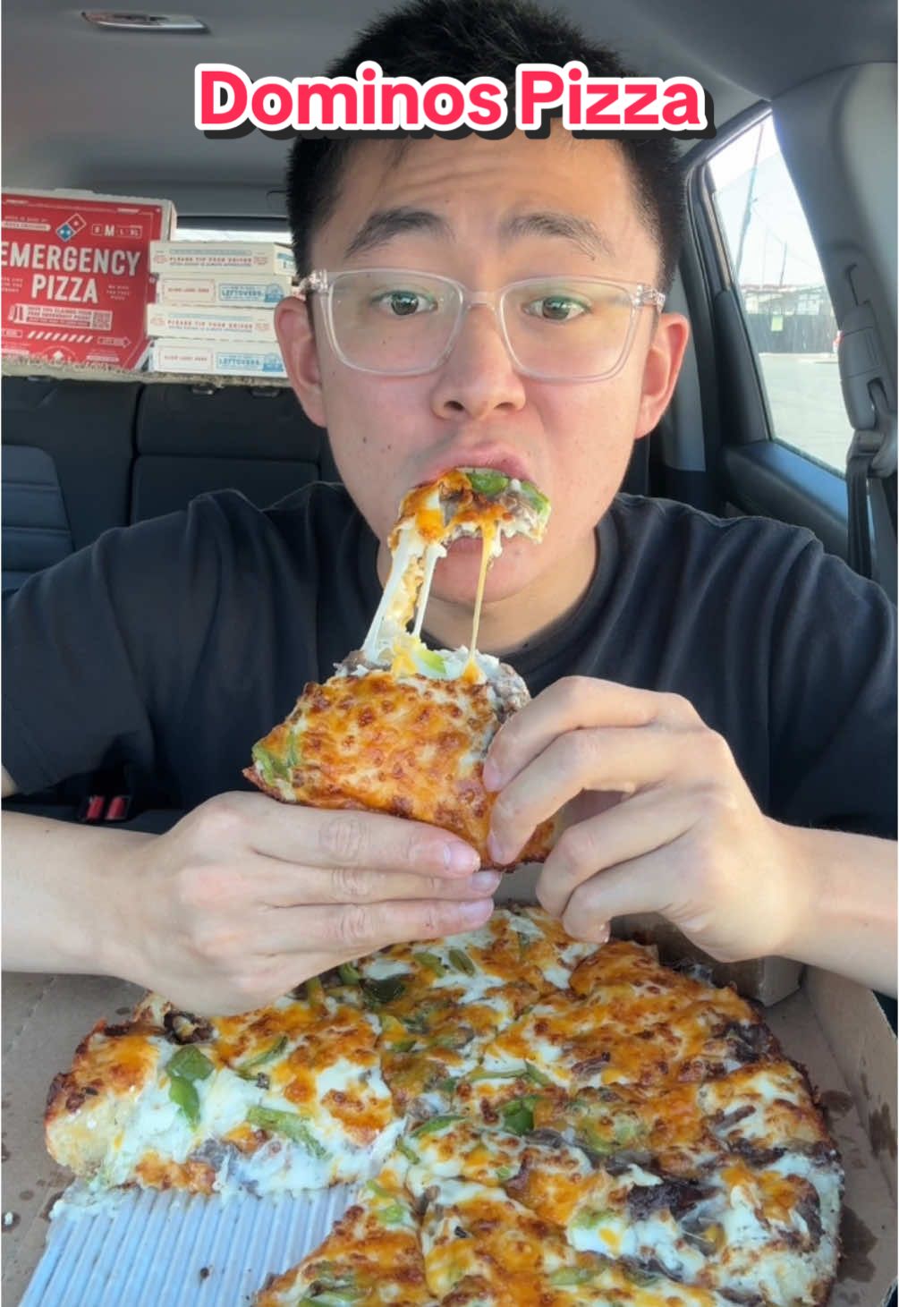 #ad Trying my followers VIRAL @Domino’s Pizza Order 🍕 #dominoscreatorcollective #dominos #pizza #wings #mukbang #tastetest #eating #fyp #asmr #fastfood #food #mukbang 