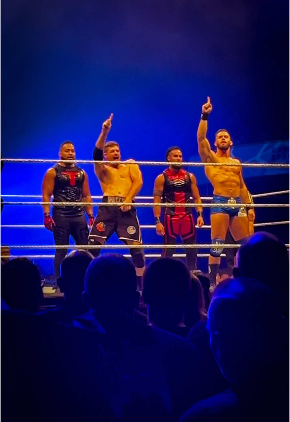 Jacob Fatu being Jacob Fatu😂😂 WWE Live Frankfurt Germany 2024 The Bloodline vs  Austin Theory and Grayson Waller #WWE #wwelive #thebloodline 