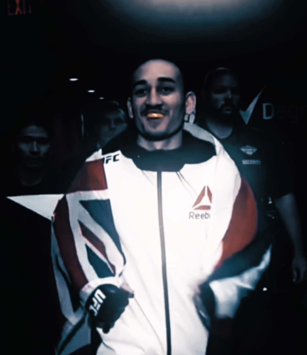 Max Holloway gets the best KO of 2024 || #maxholloway #UFC #mma #mmafighter #edit #fyp #viral 