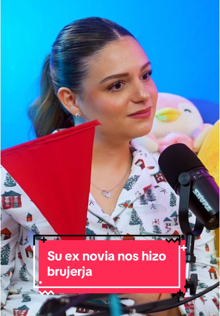 Las malas intenciones a veces vienen disfrazadas 😧 córrele a ver este chisme de estreno con @✨Xanic ✨ y @✨Ren PC✨. Te dejamos el capítulo completo en el link de la bio 