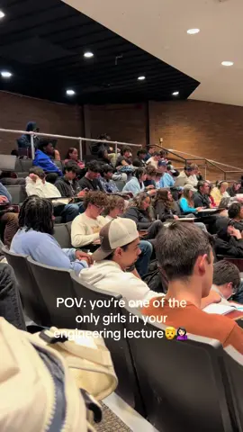 Was actually shockkeddd when I saw how many girls were in This lecture😀#engineering #college #uni #physics #fyp #fypシ #womeninstem #stem 