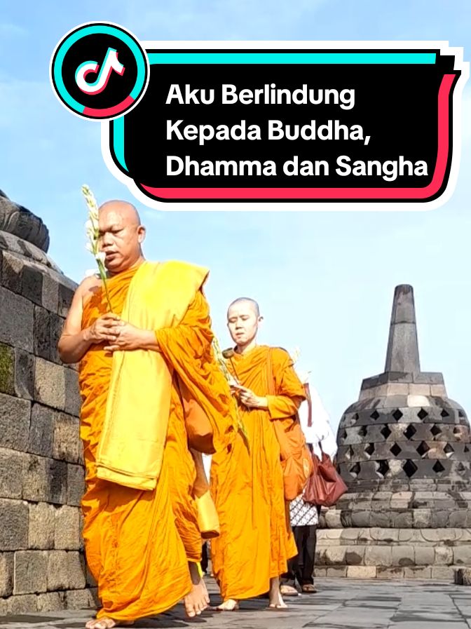 Pradaksina Umat Buddha Sumatera Selatan di Candi Borobudur  #magelang #melanglangmagelang #lebihdekatmelayaniumat #candiborobudur #borobudur #mantra #dharmayatra #Buddhist #meditation #buddha #buddhism #buddha #buddhism #meditasi 