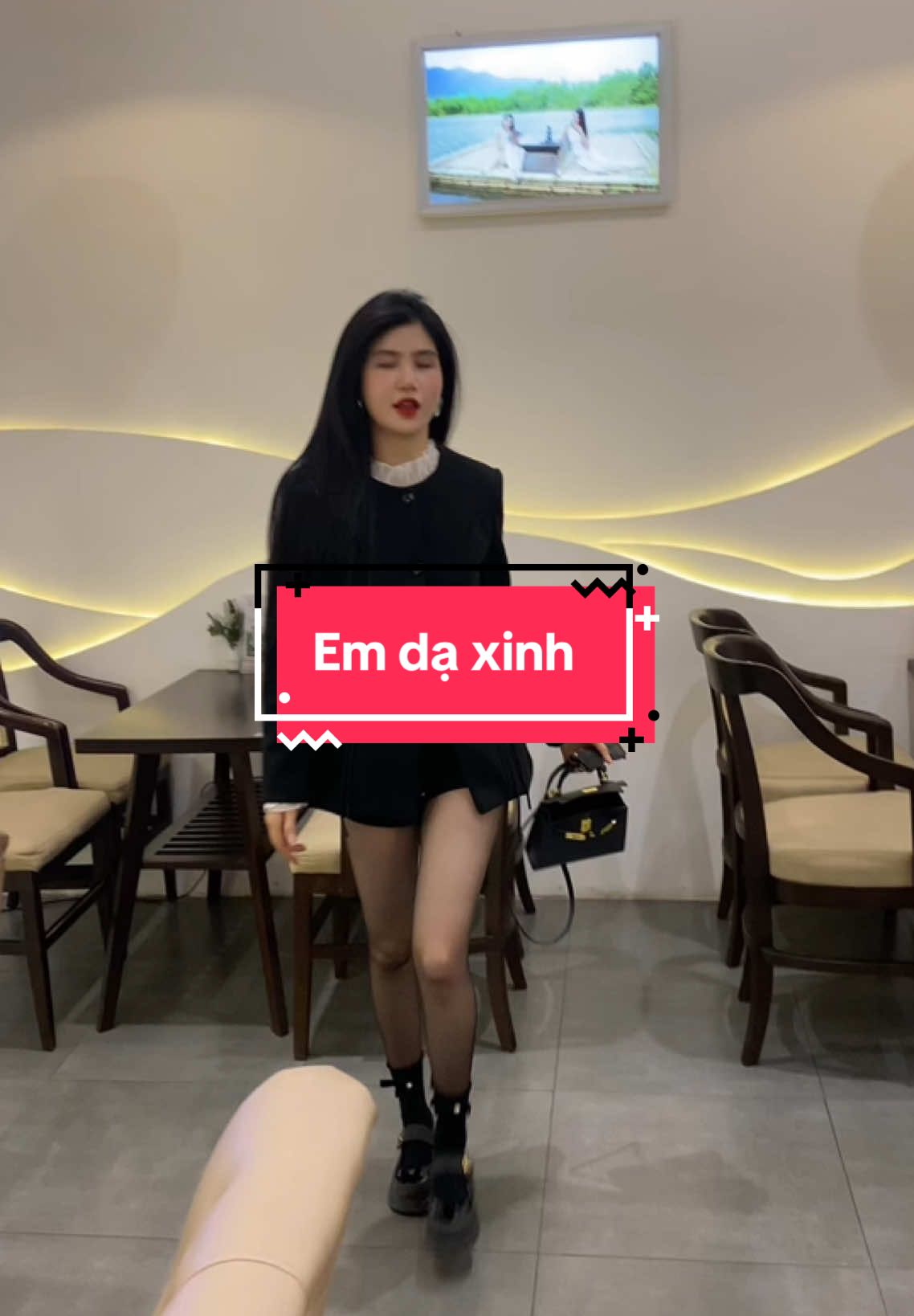 Em áo dạ nơ chất dạ dày dặn lắm độn cầu vai luôn mặc bao sang điệu xinh luôn#xuhuongtiktok2024 #áo #aoda #aokhoacnu #thoitrangnu #thuyhayhoi 