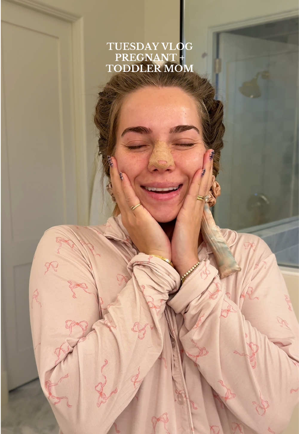 HOPE YOU ALL HAD A GREAT DAY🥺✨🫧 Can’t wait to show you what we have been working on😉 heheheh #dayinmylife #Lifestyle #trending #viral #momlife #thirdtrimester #morningroutine #mommorningroutine #satisfying #toddlersoftiktok #toddlermom #dogmom #family 