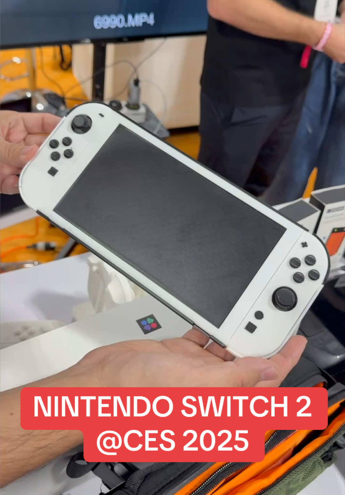 La Nintendo Switch 2 se dévoile en avant-première au CES de Las Vegas : voici son design ! #CES2025 #Switch2 #NintendoSwitch2 #Nintendo 