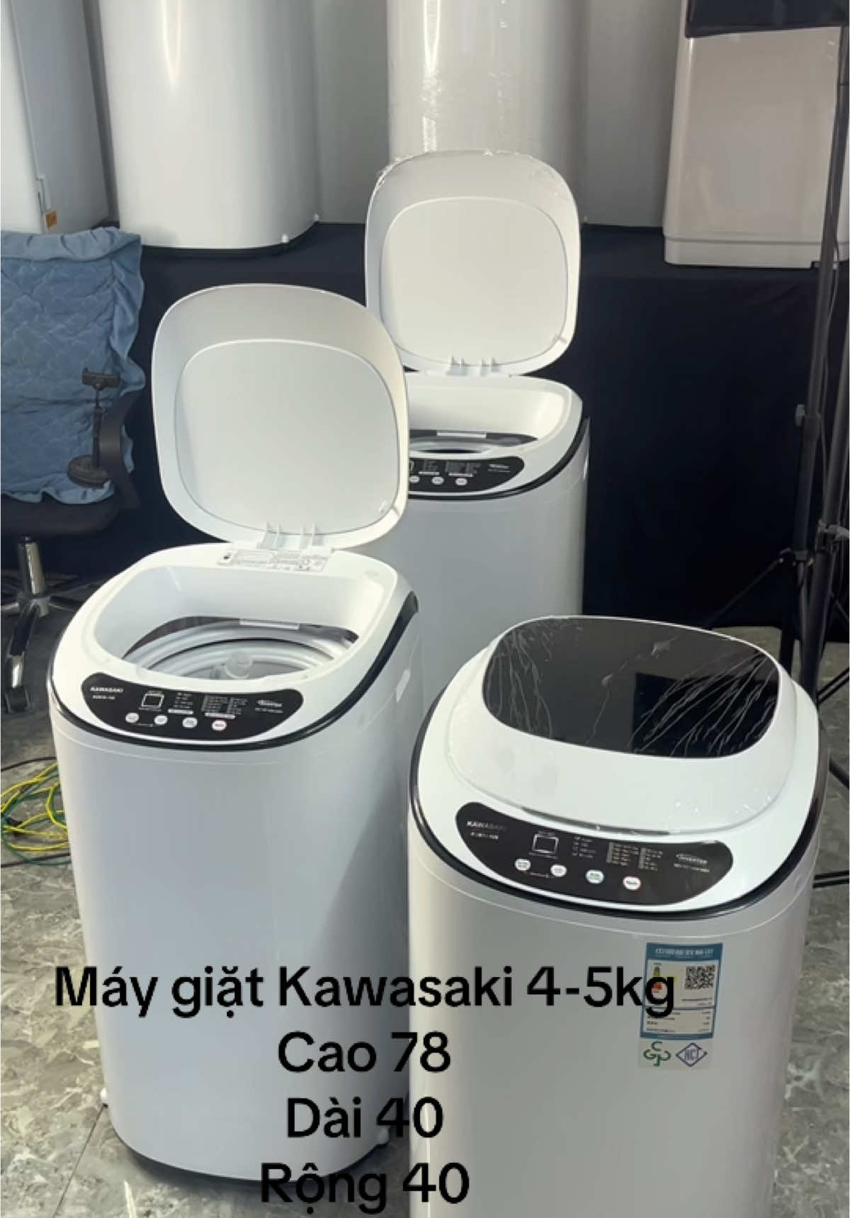 Máy giặt mini Kawasaki Thực Tế ngang 40 Rộng 40 Cao 70. Kích thước của chuẩn của máy 5kg