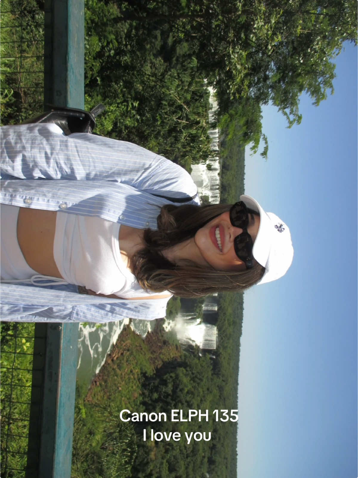 #digitalcam girl 📷 Vintage Photos con  #canonelph135 #canonpowershot
