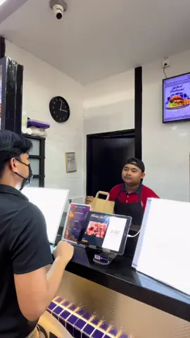 #fyp #foryoupage #killergourmetburgers #gourmetburgersmadecasual #kgbburgers #bestburgerkl #burgers #JuicyBites #halalcertifed #Burgelove 