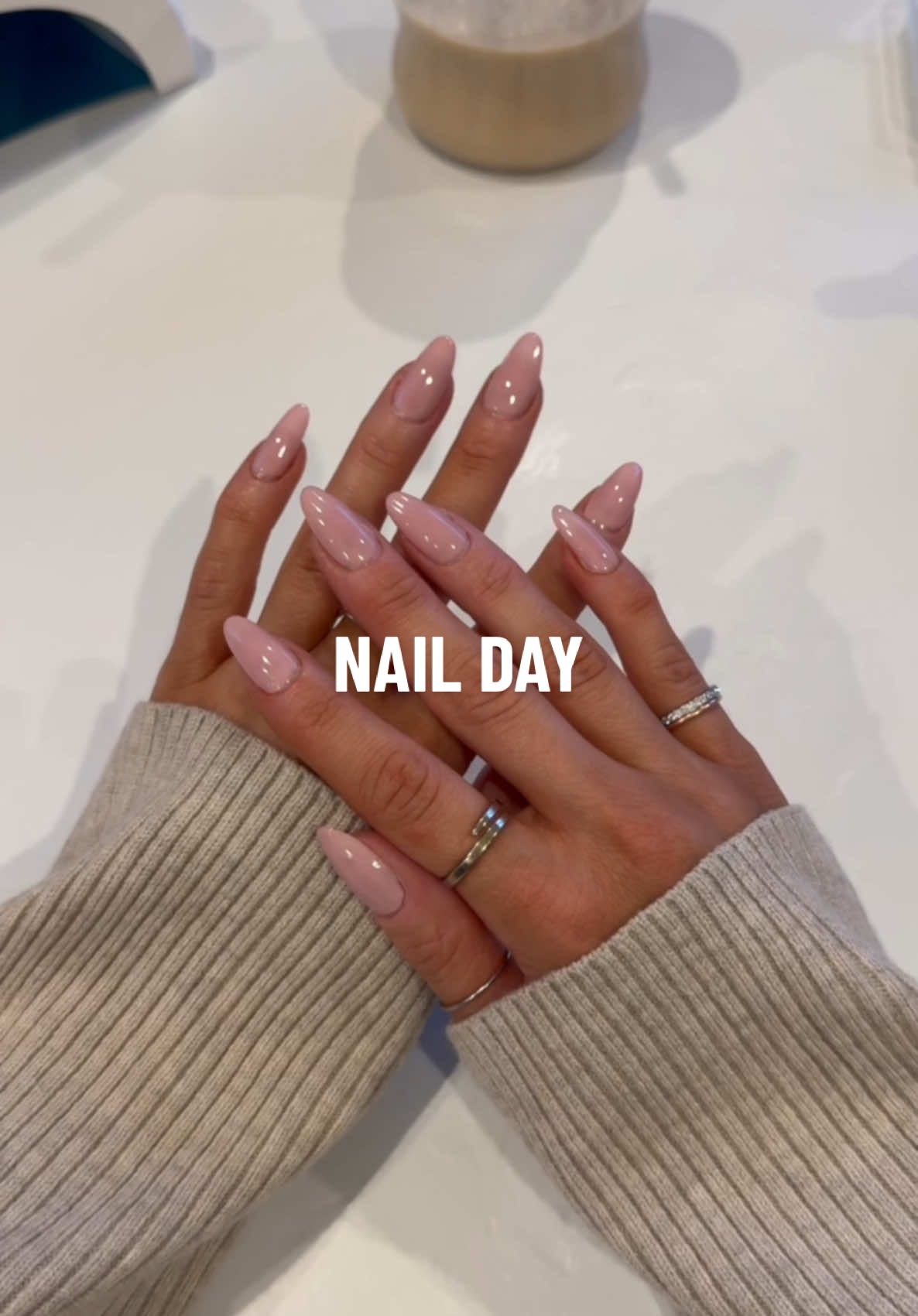 Nail day 💅🏼✨🤍 #nails #nailtutorial #tutorial #athomenails #nailday #gelnails #DIY #diynails #aesthetic #asmrsounds 