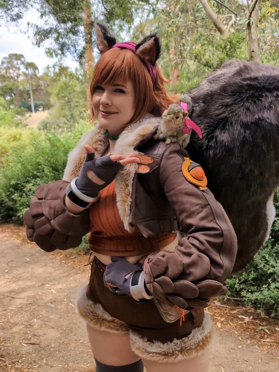 Tippy Toe goes everywhere with me 🐿️🌰 #squirrelgirl #marvel #squirrelgirlmarvel #marvelrivals #videogames #cosplay #squirrelgirlcosplay #gamingcosplay @Marvel Rivals @Marvel Entertainment 