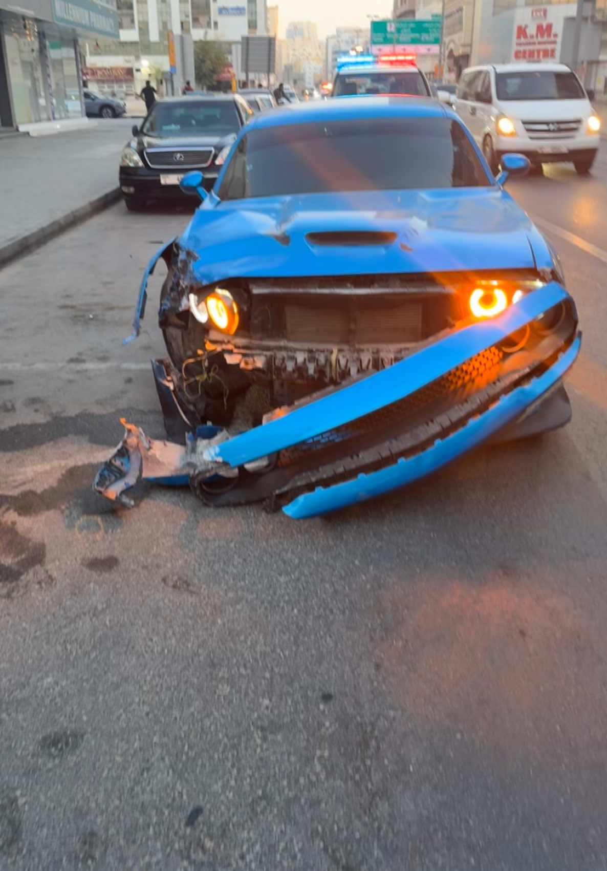 الحمدلله ، عسى ربي يعوضني خير 🚶🏾‍♂️💔 #dubai #fupシ #foryou #unitedarabemirates#dodge#sad#accident#challenger 
