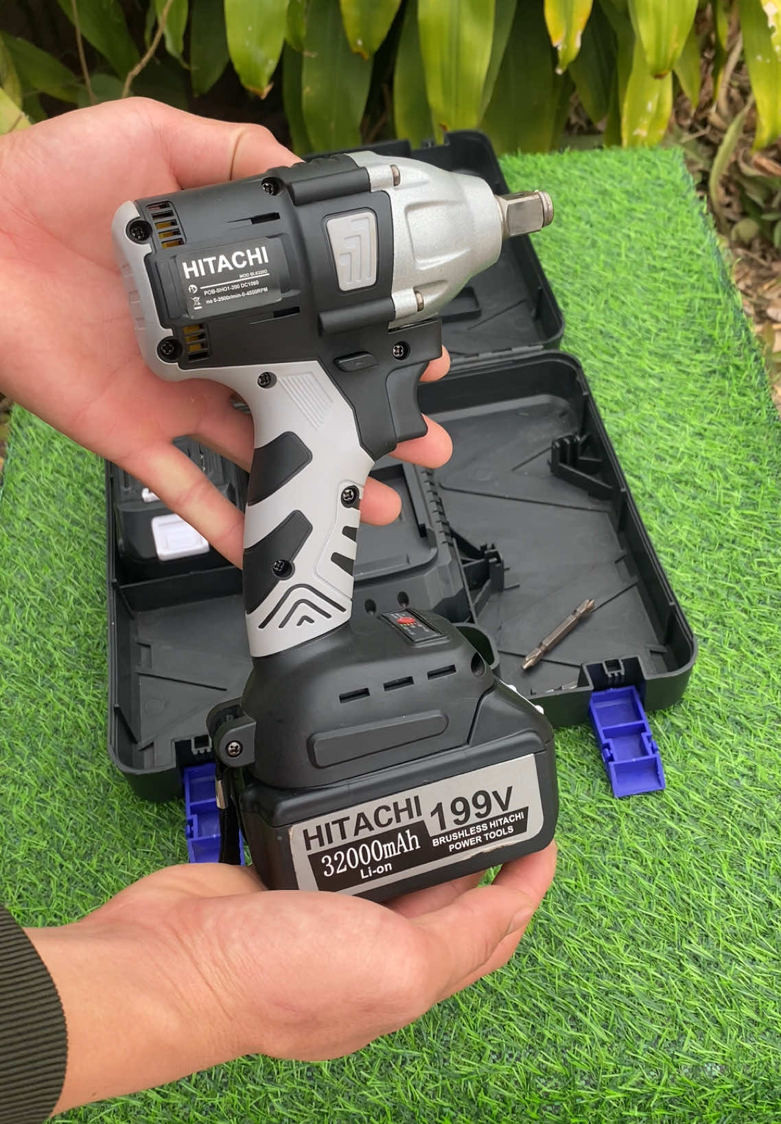 máy siết bulong Hitachi bộ 2 pin#xuhuong #khoanpin #xuhuongtiktok #khoanpin 