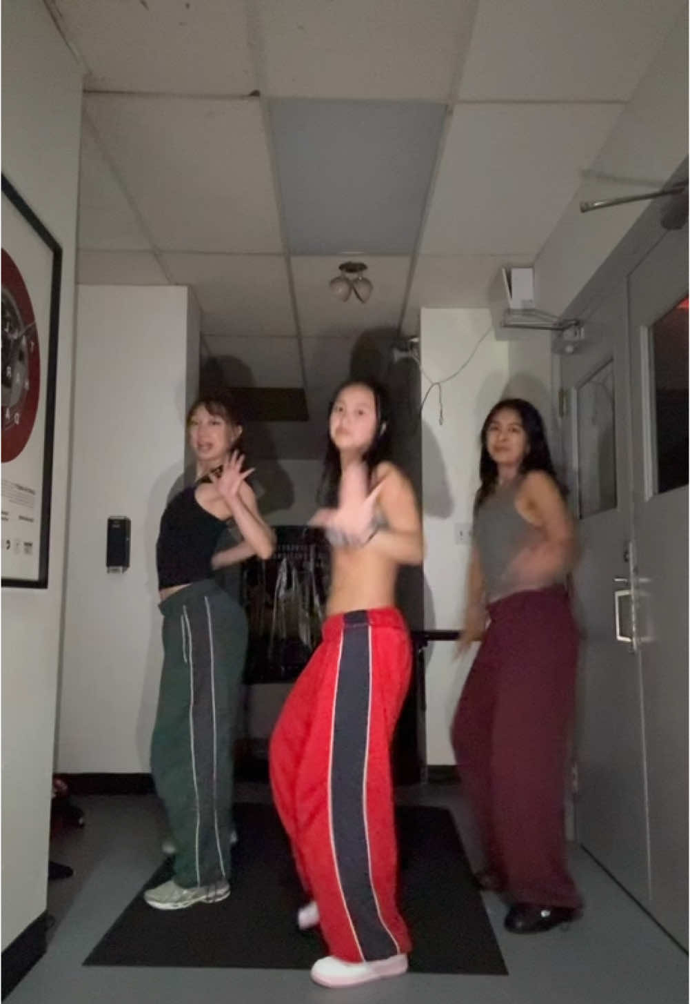 COMMENT REQUESTS!! urban outfitters pants go hard! trio version! urban sponsor us @Urban Outfitters #trio #triodance #triodancetrend #dance #dancer #dancersoftiktok #dancetok #dancetrend #moneypullup #pullup #vancouver #push2start #creatorsearchinsights dc: @Zoe Baptiste 