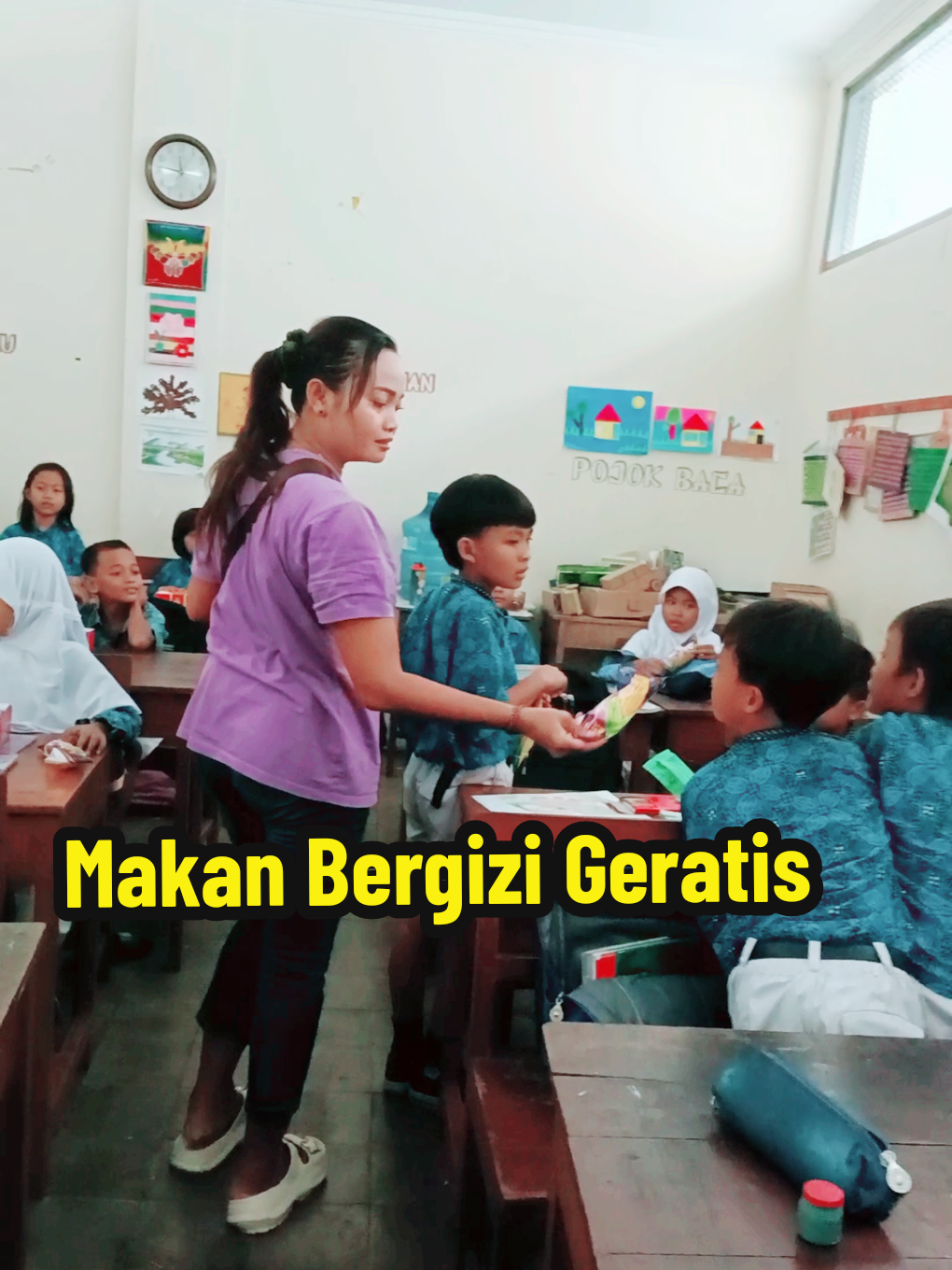 Mendukung program makan bergizi geratis, relawan tanpo sambat 