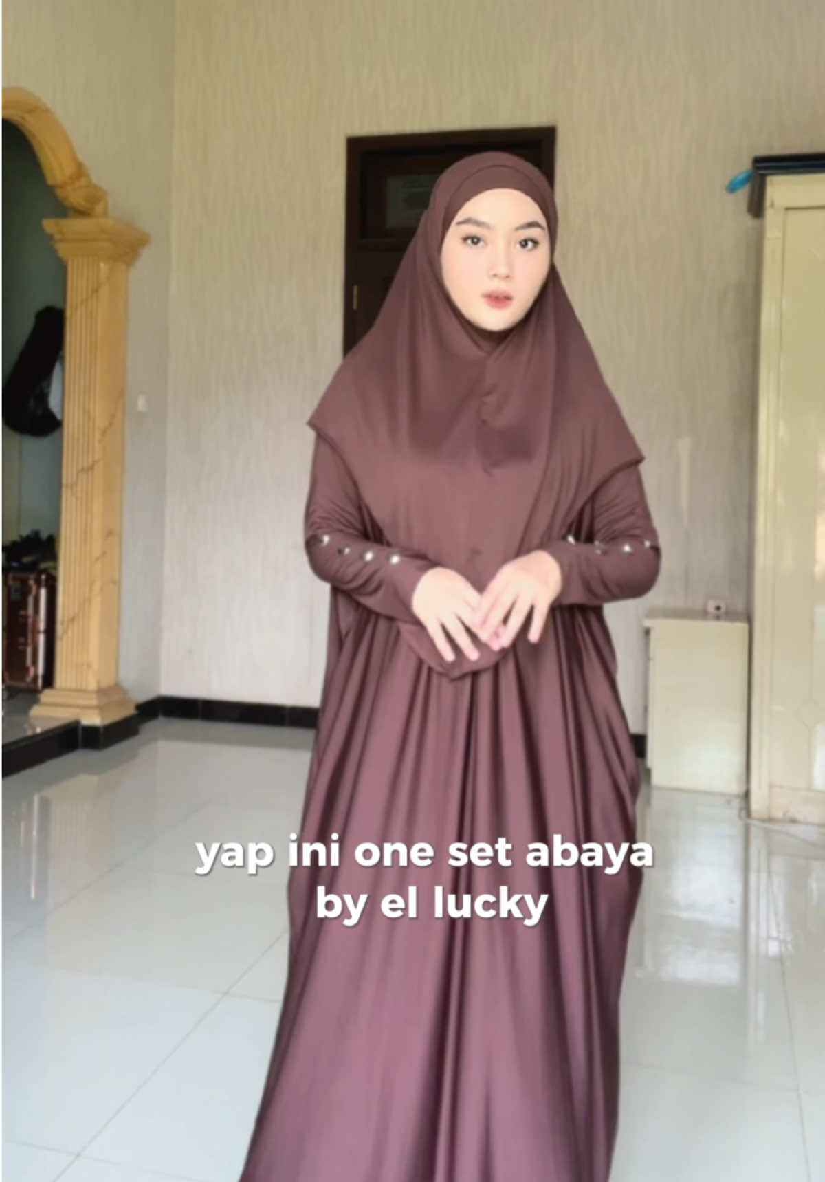 Oneset abaha batwing + khimar semurah ini✨ #onesetabaya #abaya #khimarsyari #outfitumroh #abayaumroh #abayahaji #onesetsyari #abayakajian #abayacoklat #abayalebaran #inspirasibajulebaran2025 