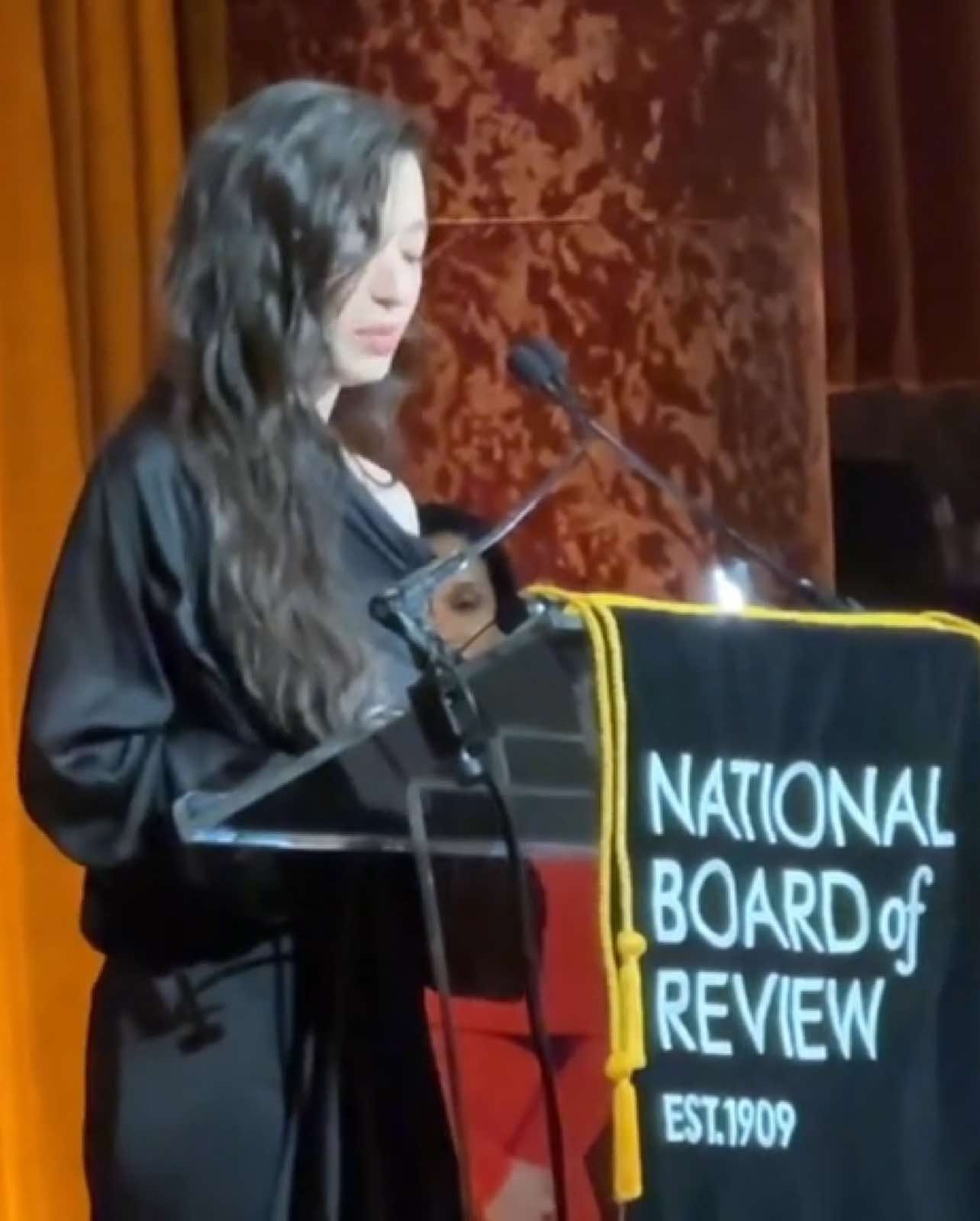 loved her speech #mikeymadison #anora #nationalboardofreview #fyp #anoraedit #seanbaker #mikeymadisonedit 