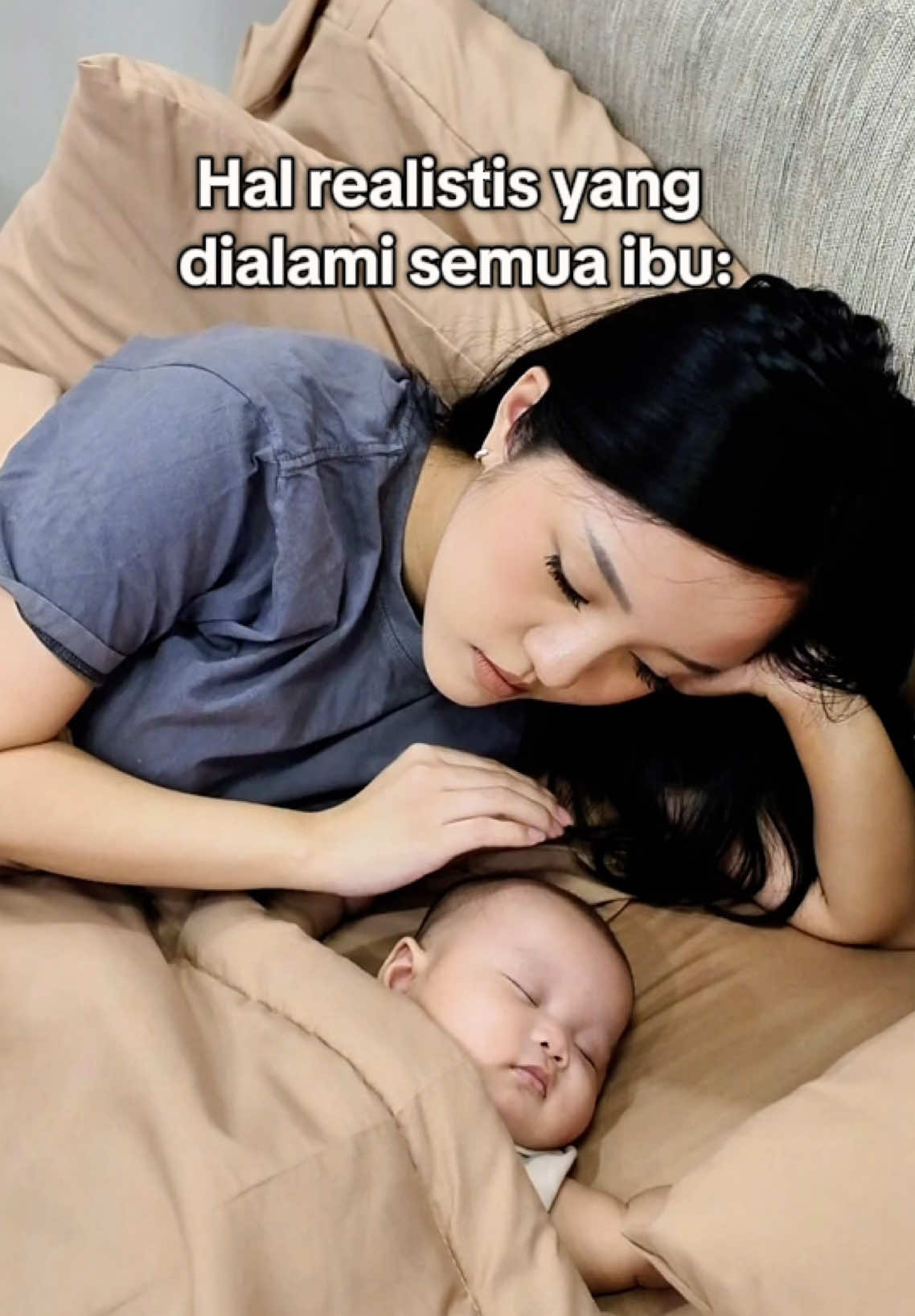 Sekali lagi, kalian ga sendirian. Semua perasaan ini NORMAL untuk dirasakan seorang Ibu. Peluk jauh untuk semua Ibu hebat di luar sana! 🤗🫂 #ibuhebat #ibukuat #momlife #ibudananak 