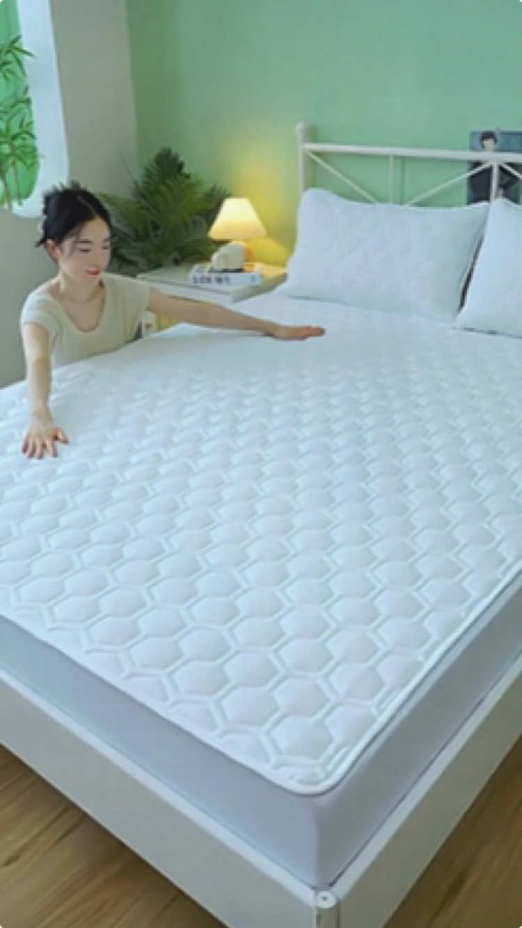 Mattress Protector Garterrized Design Bed Cover protect your mattress bed sheets are easy to clean #fyp #tiktok #sheet #sheetmask #Home #homedecor #homemade #hometextile #bedcover #mattressprotection 