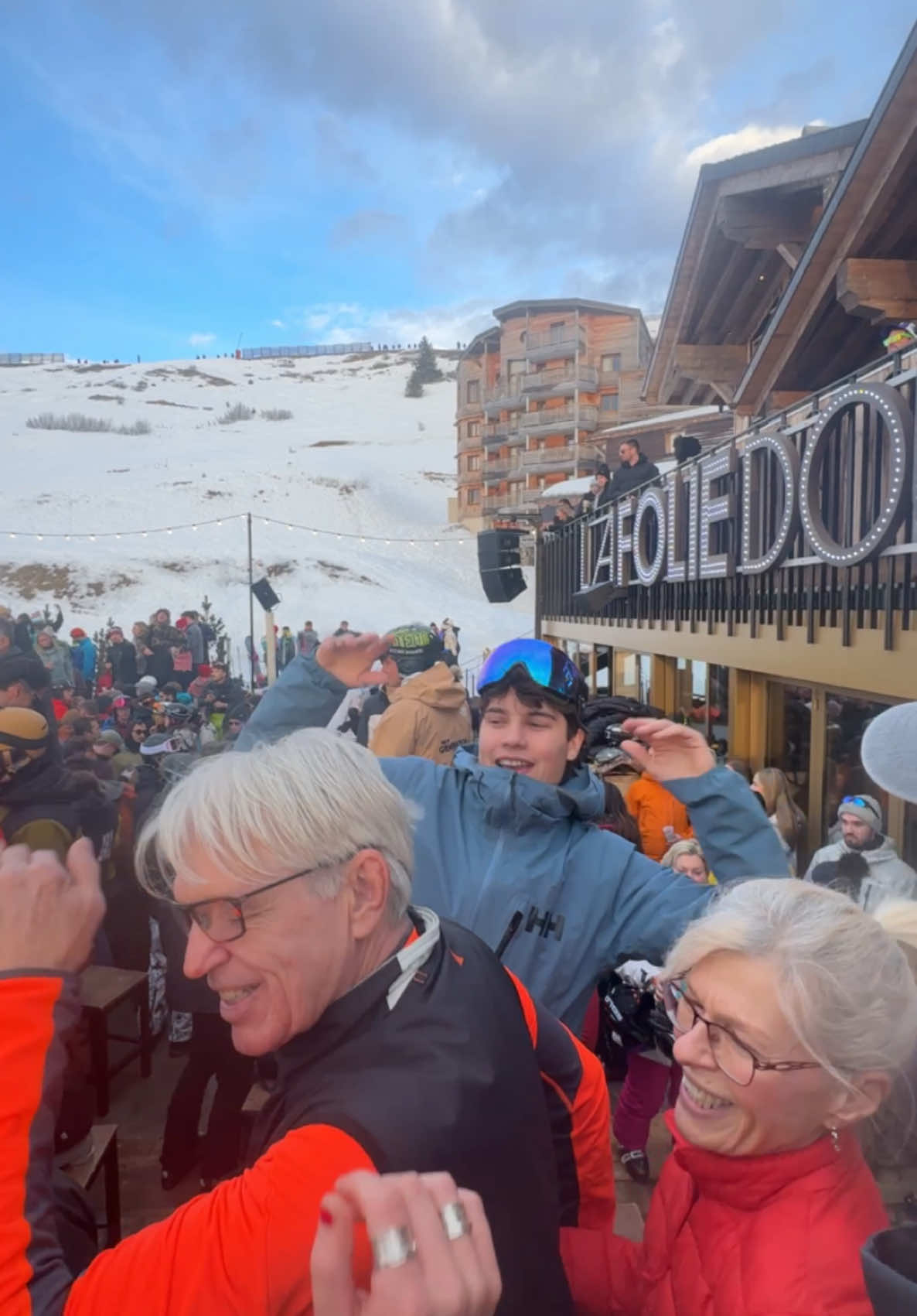 @Zac Wright #foliedouce #foliegrandparents #avoriaz #morzineavoriaz #ski 