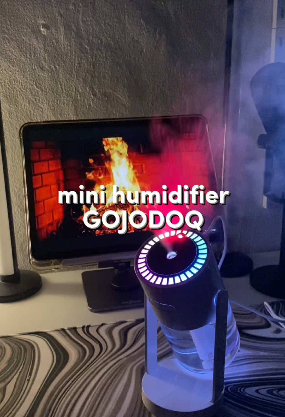 Mini humidifier ini bisa melembabkan ruangan yang kering. Udah ada lampu RGB & bintang-bintangnya juga. Bikin tidur jadi makin nyaman dan betah deh🤗🥰 #humidifier #minihumidifier #gojodoq 