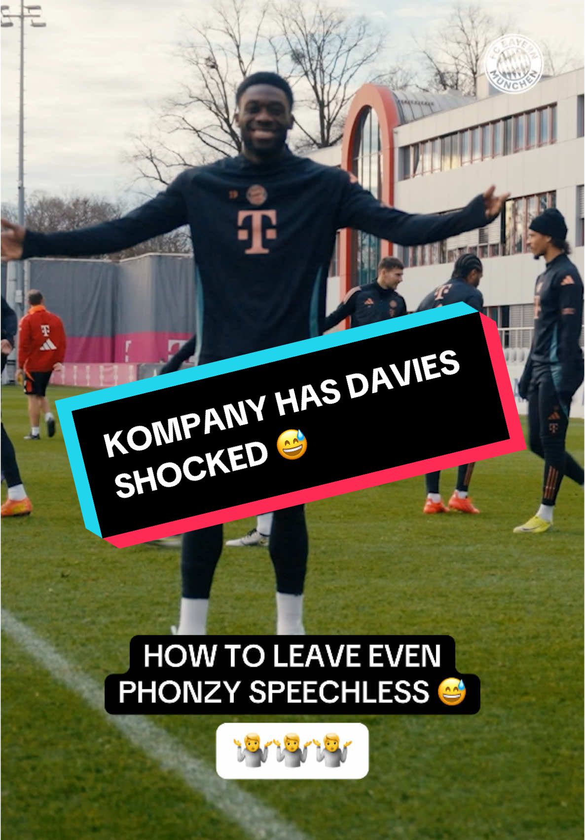 😳 Our coach leaves Phonzy 𝒔𝒑𝒆𝒆𝒄𝒉𝒍𝒆𝒔𝒔 😅#FCBayernrn #MiaSanMia #VincentKompany  #AlphonsoDavies 