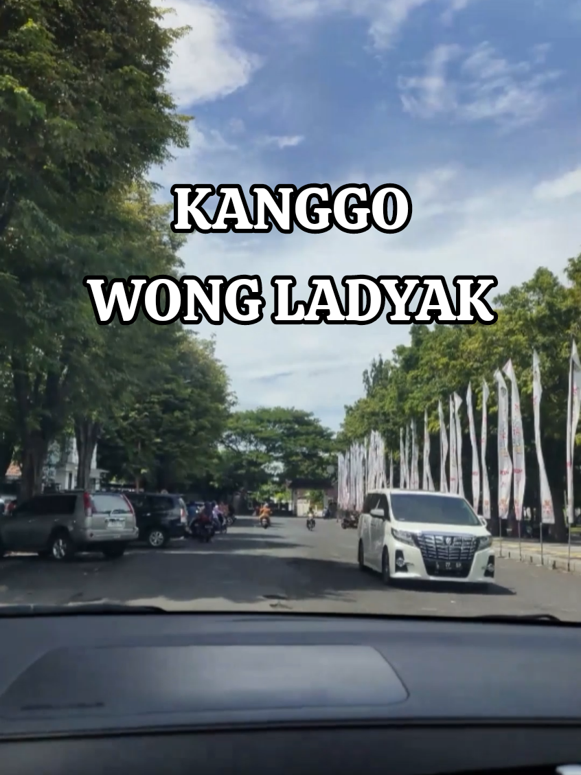 Kanggo wong hang ladyak ! 😂😁 #wangsalan #bosoosing #bahasaosingbanyuwangi #osingpride #banyuwangi #banyuwangihits #lareosingbanyuwangi #banyuwangian #banyuwangitiktok #hiburan #guyonan #humor #ngakak #fyppppppppppppppppppppppp #viraltiktok #trendingvideo #laguosingbanyuwangi 