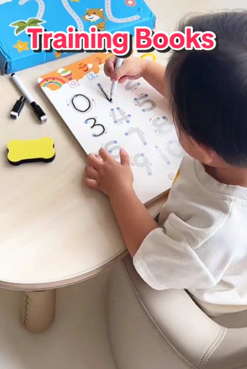 Beautiful writing,starting form childhood,children’s control pen training letter! #pencontrolpractice #writingexercise #tracingbook 