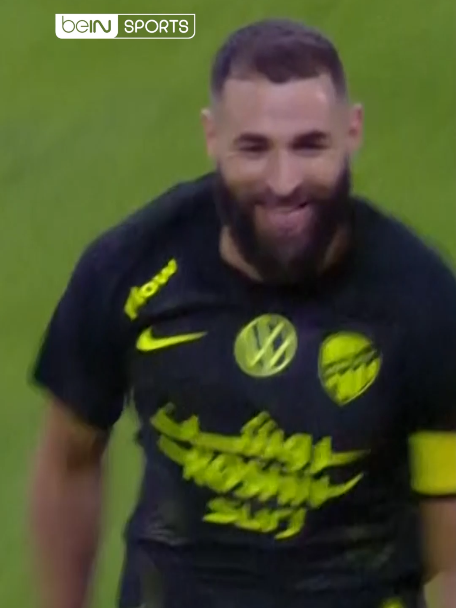 🤯 Karim #Benzema fait TOMBER le défenseur et marque un but de fou ! #Football #Soccer #Action #AP