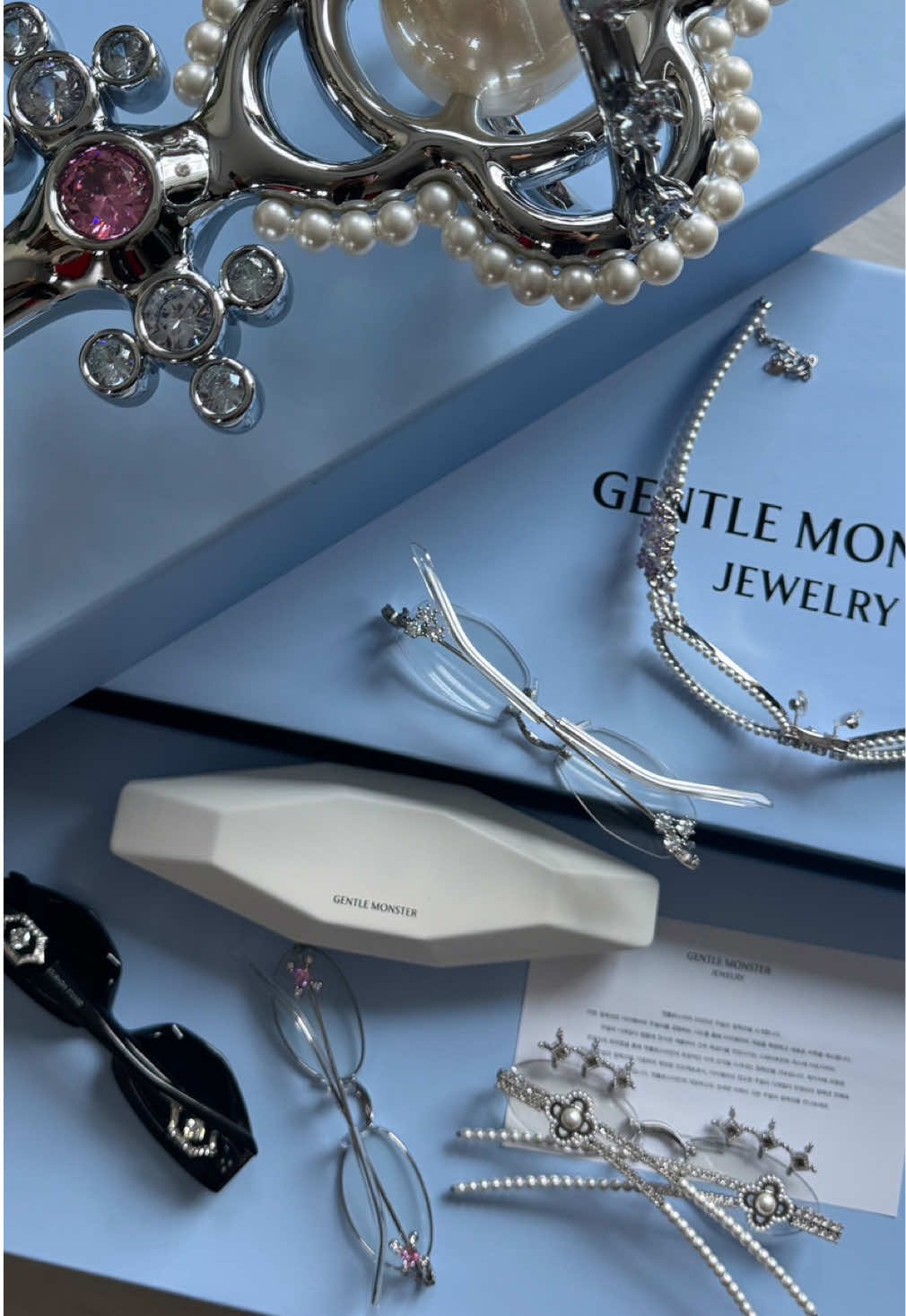 unboxing the new gentle monster jewelry collection!! how romantic #GentleMonster #GentleMonsterJewelry #GentleMonster2025 