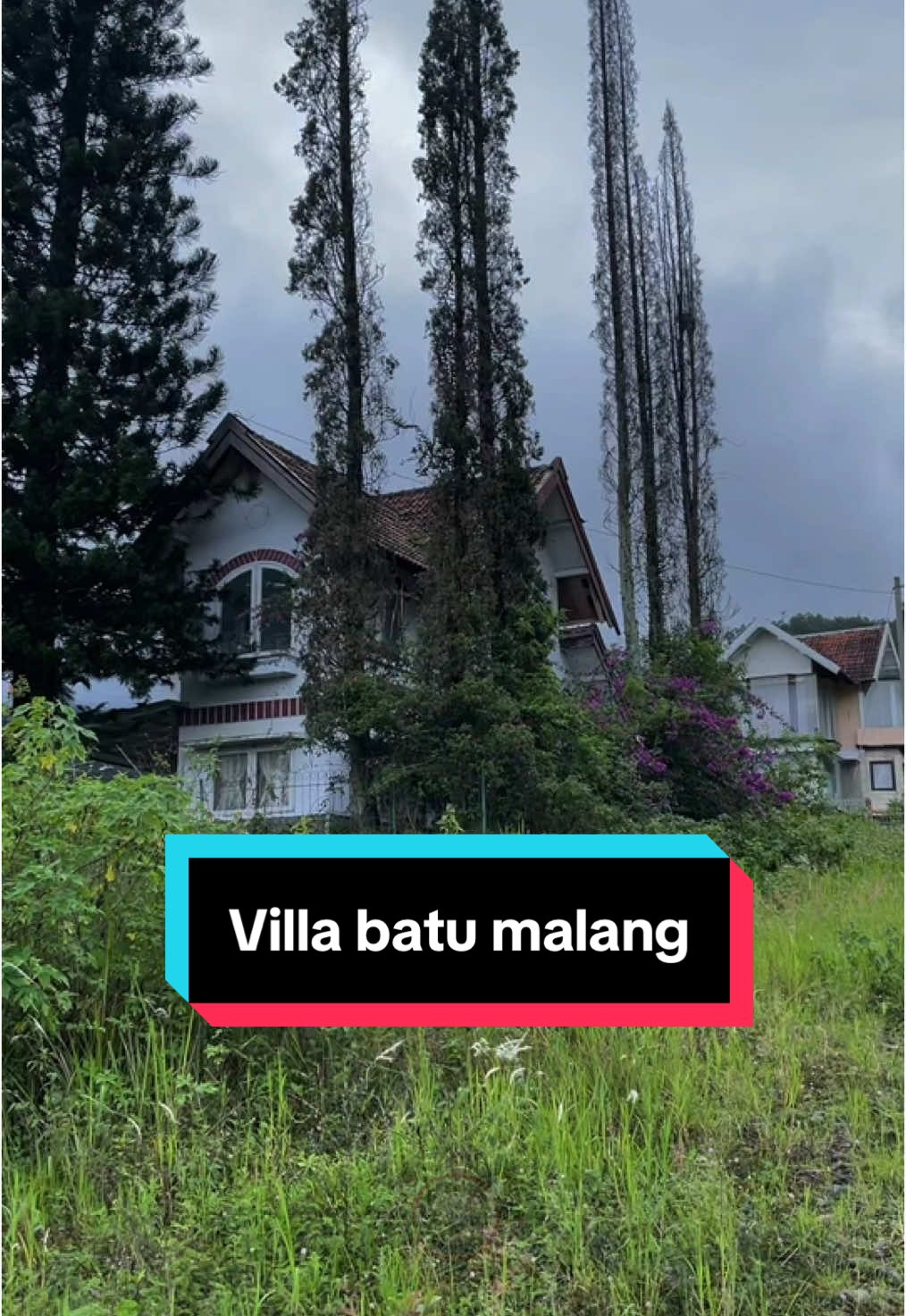 Puluhan villa terbengkalai di Kota Batu Malang #villaangker #villaterbengkalai #villakosong #kotabatu #malang #ceritaseram #ceritahororoku #ceritaseram #fyp #fypシ #lainsisi 