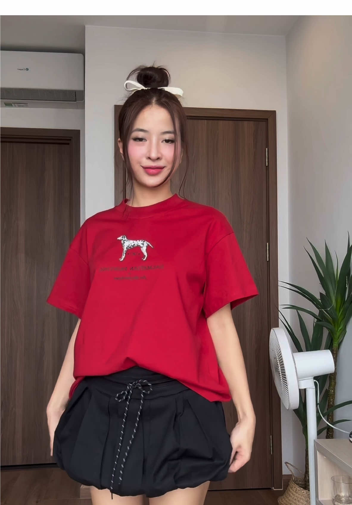 Thấy đỏ là thấy tết ❤️#choicesg #TikTokShop #teeshirt 