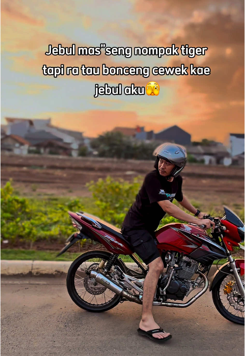 Yaampun🥶🫣#tigergank🤙 #tigerpece #tigerrevo #hondatiger #gl200modifikasitiger #tigerstyle #xyzbca #fypage #4u #bismillahfyp #masukberanda #padahariini 