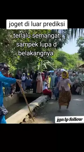 kejadian yang gak di rancang#joget #hiburan #kocak #ngakak #fyp 