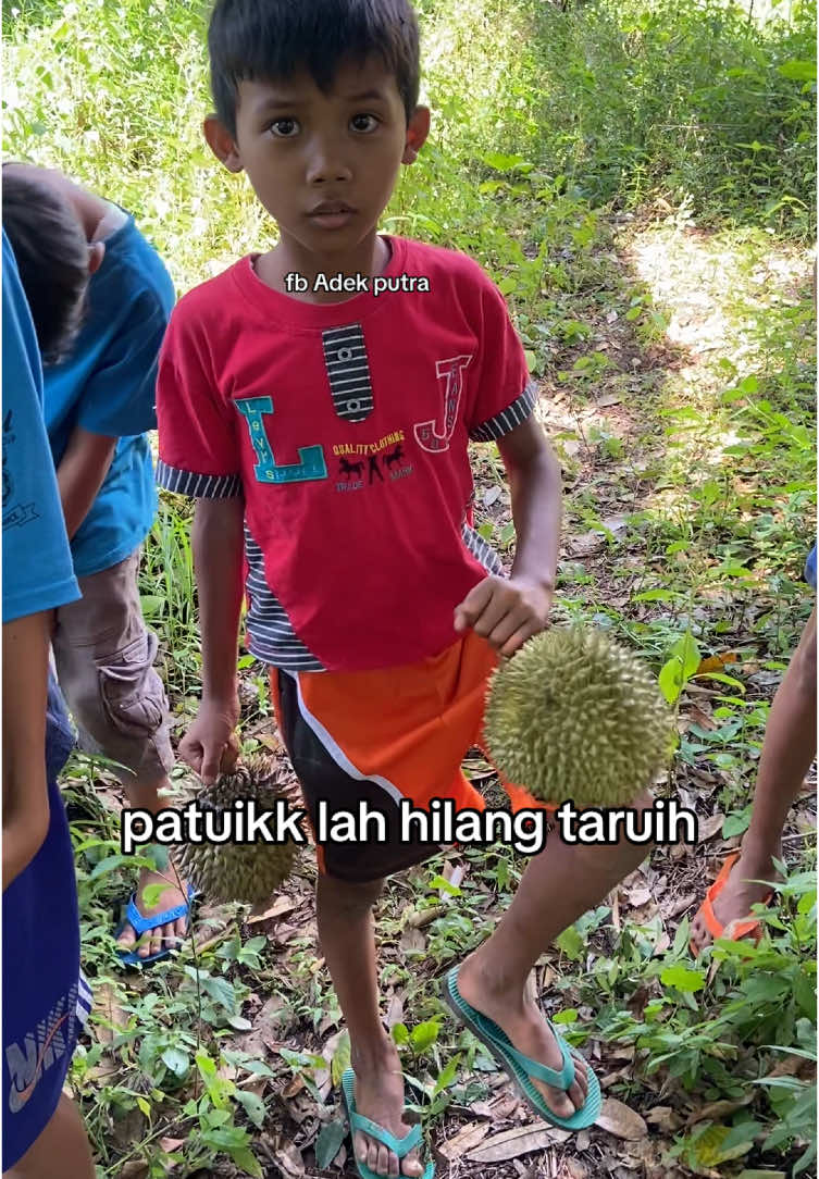 ayuii a ka di pangaa lah ko a#fyp #durian #urangawak  #minang  #durian  #pariaman 