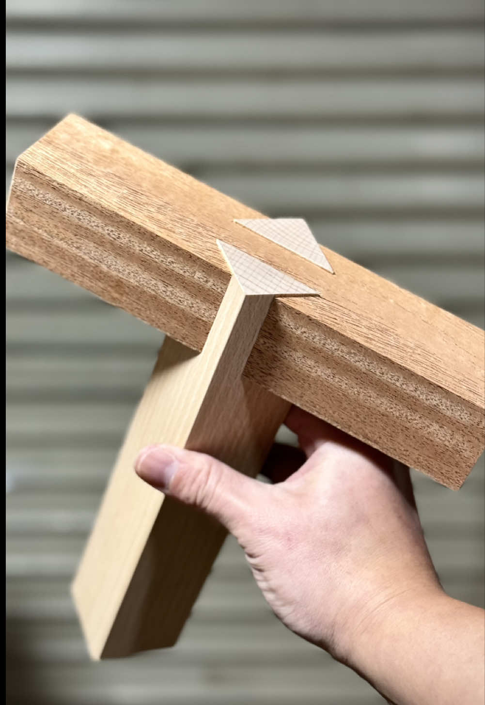 Strengthen joints by changing angles. #woodworking #joint #DIY #japanesejoinery 