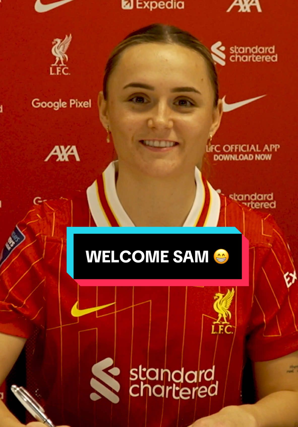 We are delighted to confirm the signing of Sam Kerr, who joins us on loan from @FCBayernWomen until the end of the 2024/24 season ✍️🔴 #LFC #LiverpoolFC 