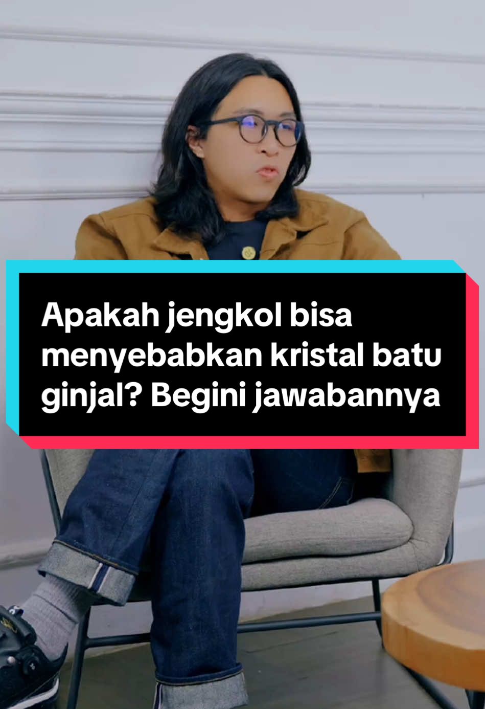 Apakah jengkol bisa menyebabkan kristal batu ginjal? Begini jawabannya menurut dokter wisda (spesialis urologi) Tonton lengkapnya di youtube: tirta pengpengpeng #fyp #drtirta #drwisda #jengkol #emping #batuginjal #ginjal 